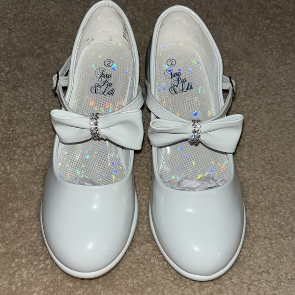 Swea’ Pea & Lilli white heels with socks - Picture 5 of 9